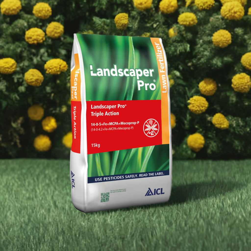 Landscaper Pro Triple Action Weed Feed & Moss Killer 15kg